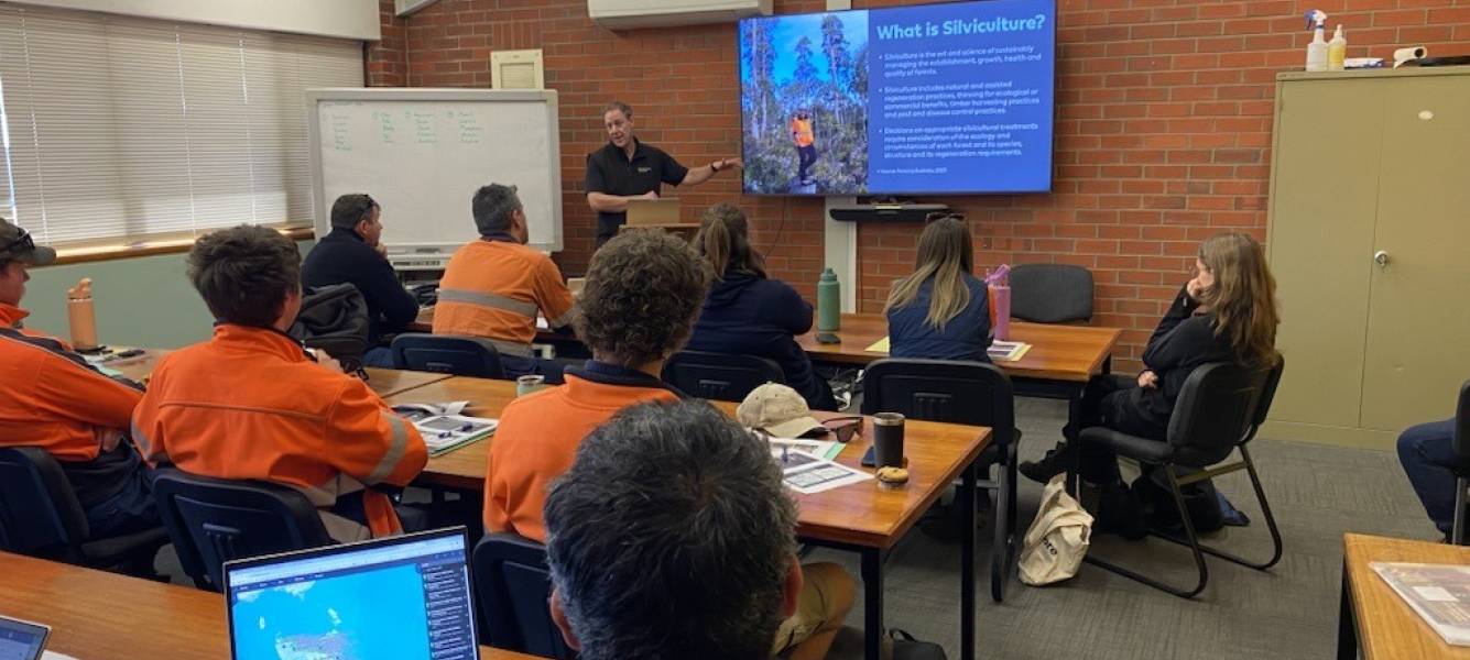 Forest practices supervisors continue their learning in latest Forest Practices Authority training course